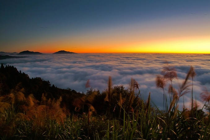 云海山间景色，台湾阿里山