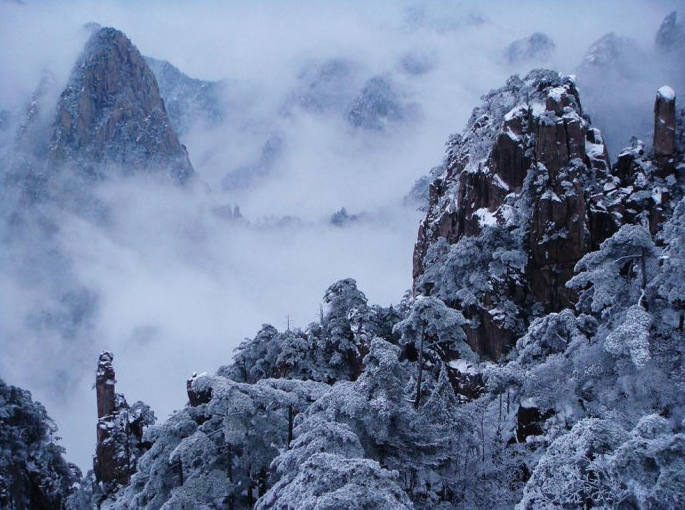 黄山峰雪美