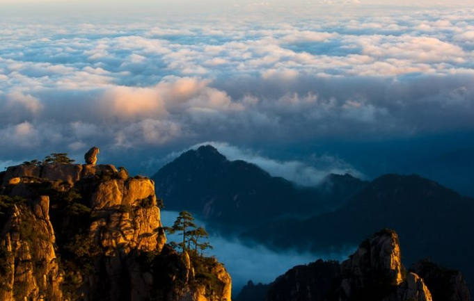 黄山奇石景观，猴子观海