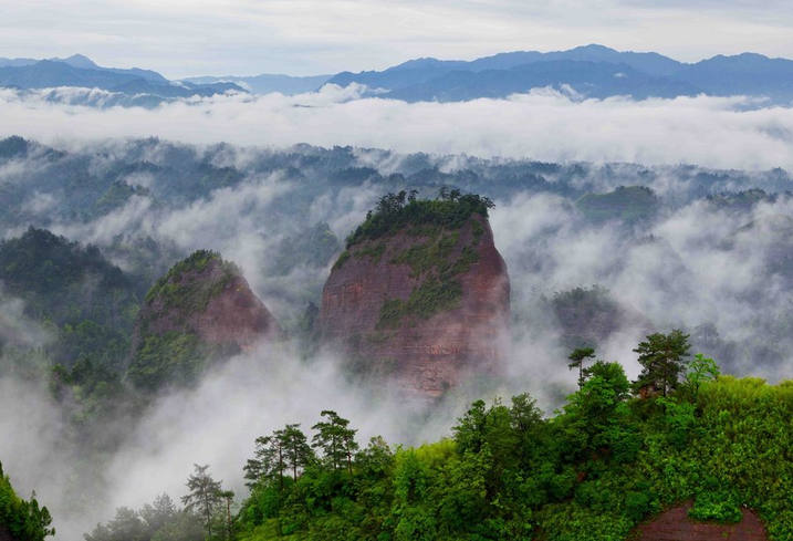 湖南通道萬佛山雲景